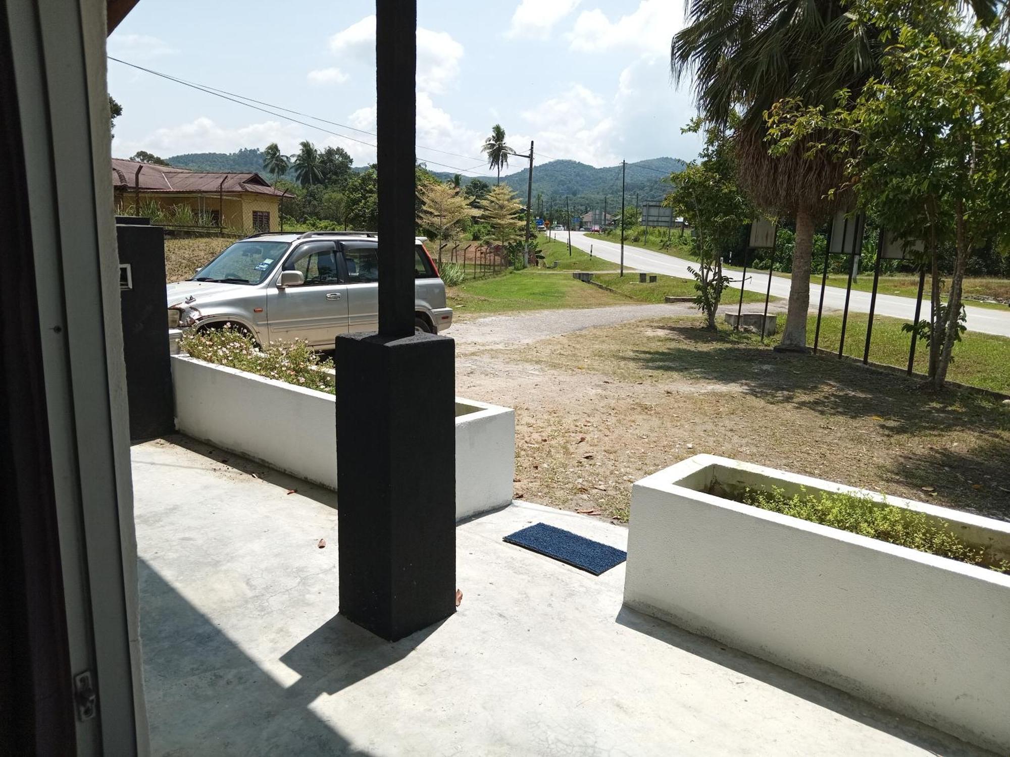 Kuntum Cottage Bed & Breakfast Kampung Tanjung Ipoh ภายนอก รูปภาพ